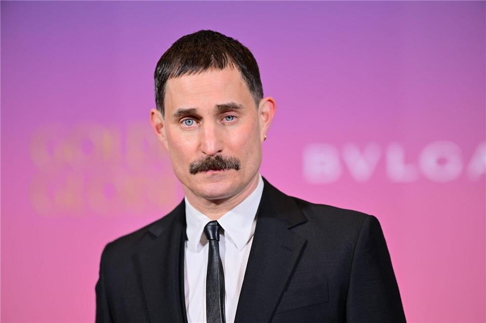 Stand das erste Mal auf „so einer Bühne“: Schauspieler Clemens Schick verpasst das Finale von „The Masked Singer“. (Archivbild)Sebastian Christoph Gollnow/dpa