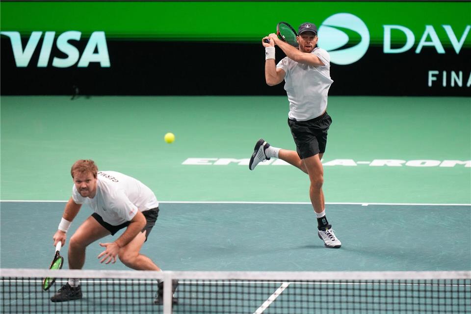 Standen im Doppel wieder unter Druck: Kevin Krawietz und Tim PützLuca Bruno/AP/dpa