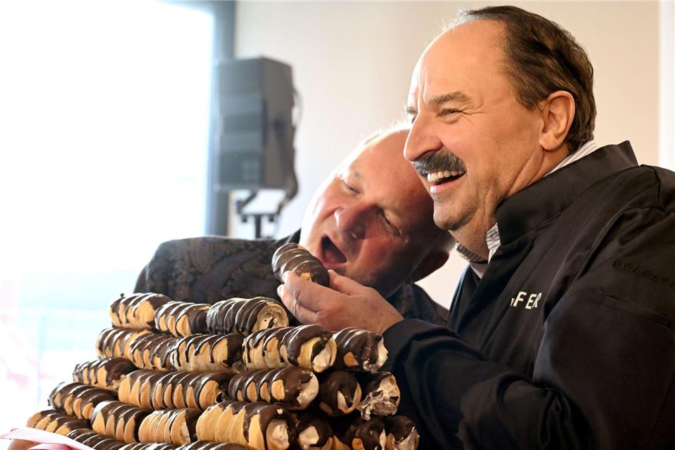 Star-Koch Johann Lafer präsentierte eine neue Schaumrollen-Kreation.Barbara Gindl/APA/dpa