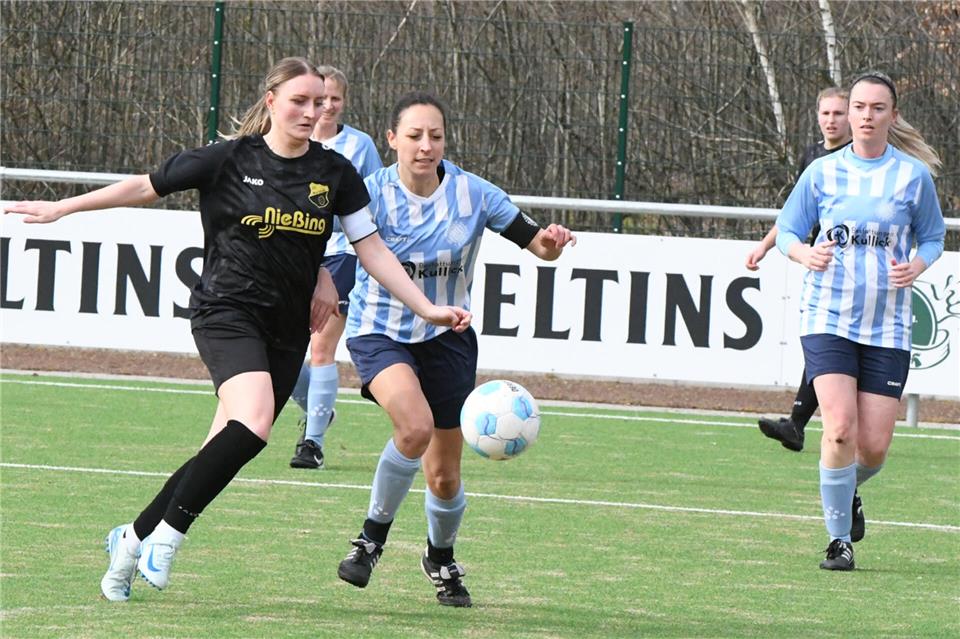 Spitzenreiter FC Marbeck erledigt die Pflicht Starke Partie: Kathrin Müller bereitete beim Marbecker 4:0-Erfolg in Grafenwald einen Treffer vor und durfte sich selbst zweimal in die Torschützenliste eintragen.