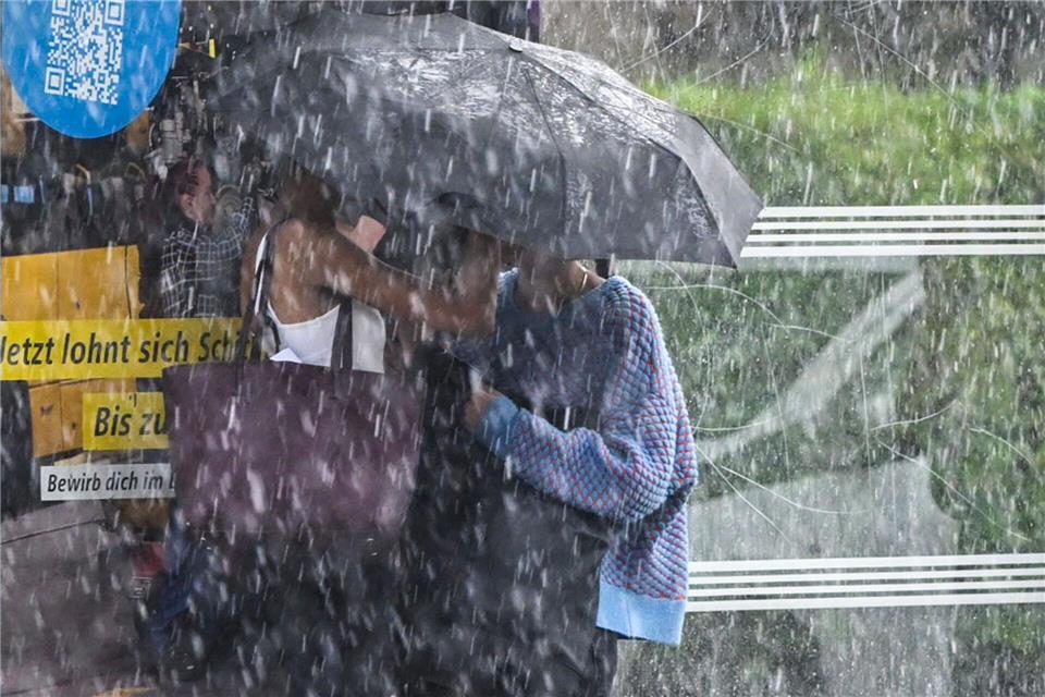 Starke Regenfälle gehen in Karlshorst nieder.Jens Kalaene/dpa