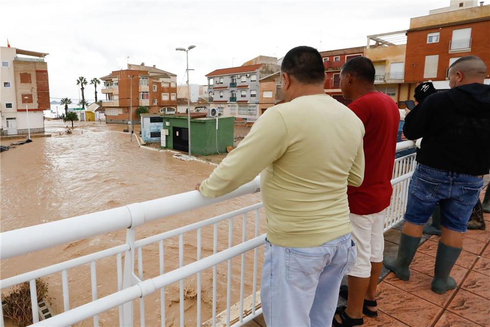 Starker Regen hat in Südostspanien zu Überschwemmungen geführt.Edu Botella/EUROPA PRESS/dpa