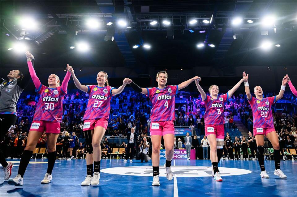 Bilder des Tages Starker WM-Test für Deutschlands Handballerinnen.Marco Wolf/dpa