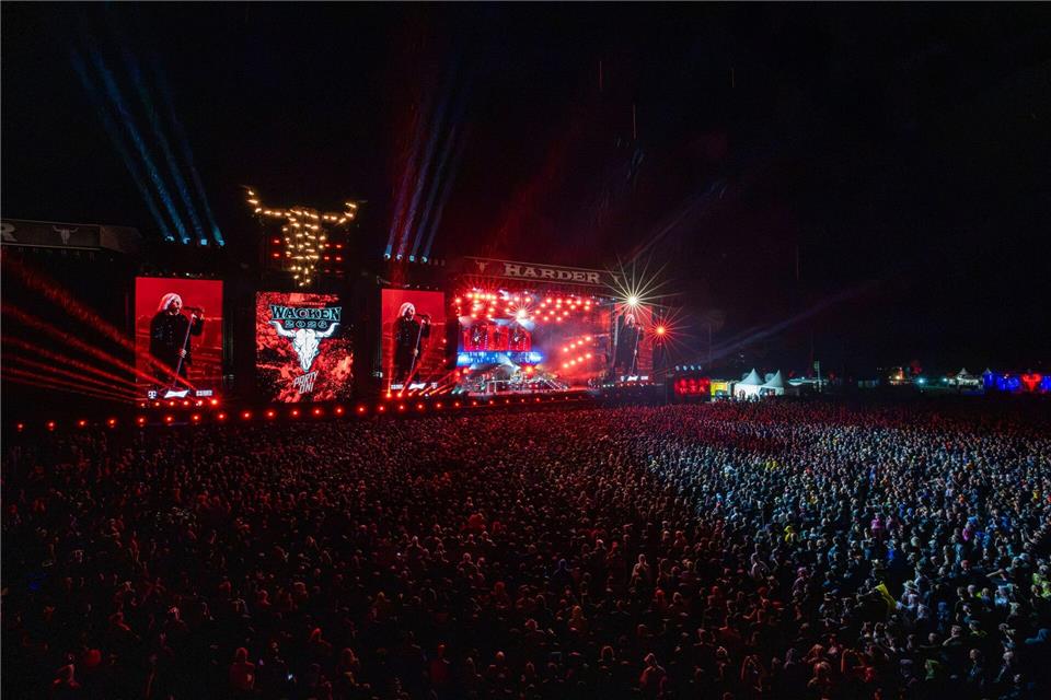 Stars des noch bis einschließlich Samstag laufenden 35. Festivals sind neben Def Leppard Judas Priest, Sabaton und Powerwolf. Frank Molter/dpa