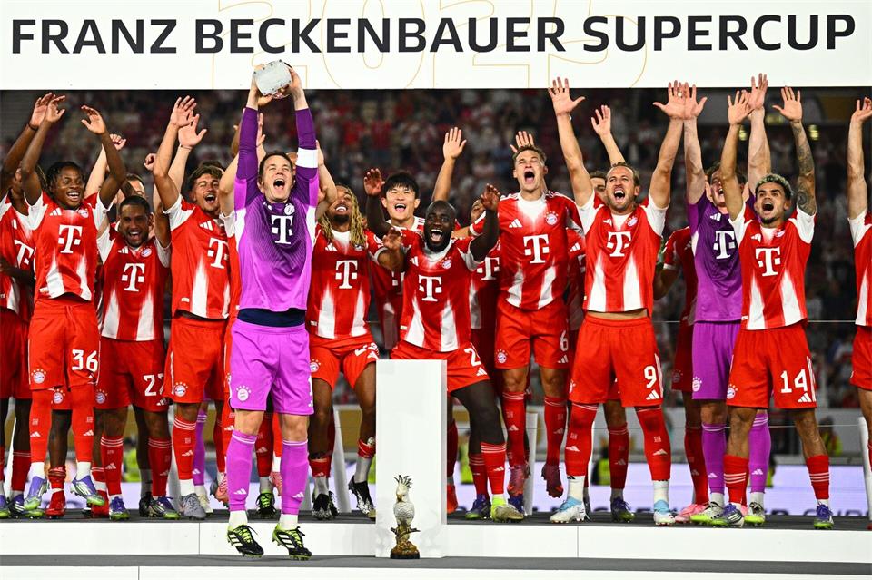 Starten die Bayern wie im vergangenen Jahr nach dem Supercup-Gewinn gegen den VfB Stuttgart wieder mit einem Titel in die Saison. (Archivbild)Tom Weller/dpa