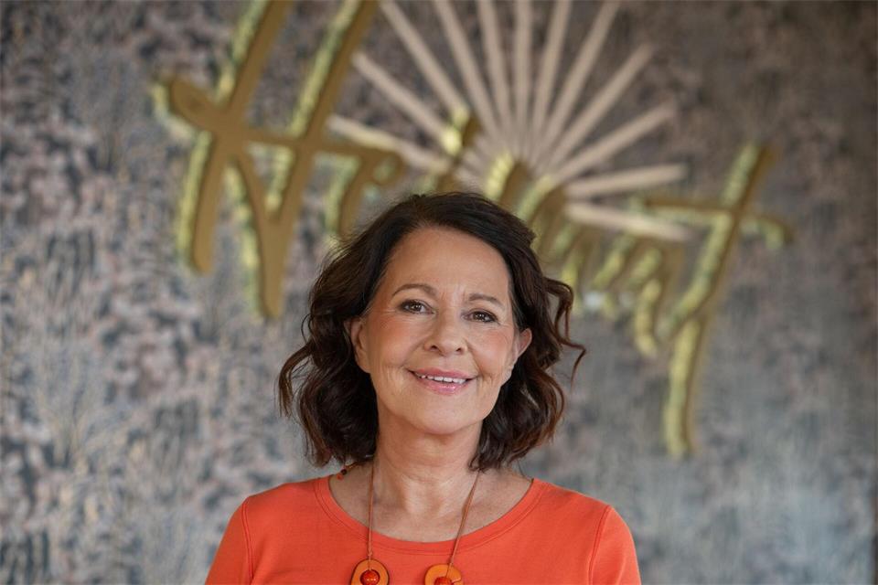 Stefanie Stahl hat sich mit ihrem neuen Lokal in Trier einen langgehegten Wunsch erfüllt (Archivbild).Harald Tittel/dpa