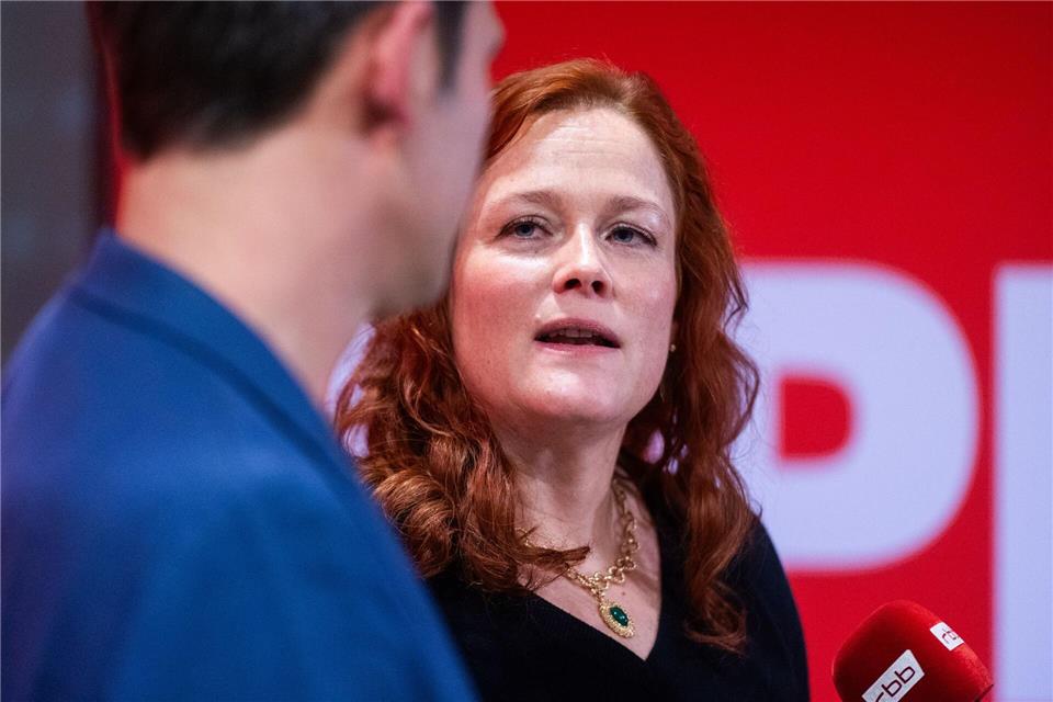 Steffen Krach und Bettina König sind als Landesvorsitzende der SPD nominiert.Christophe Gateau/dpa