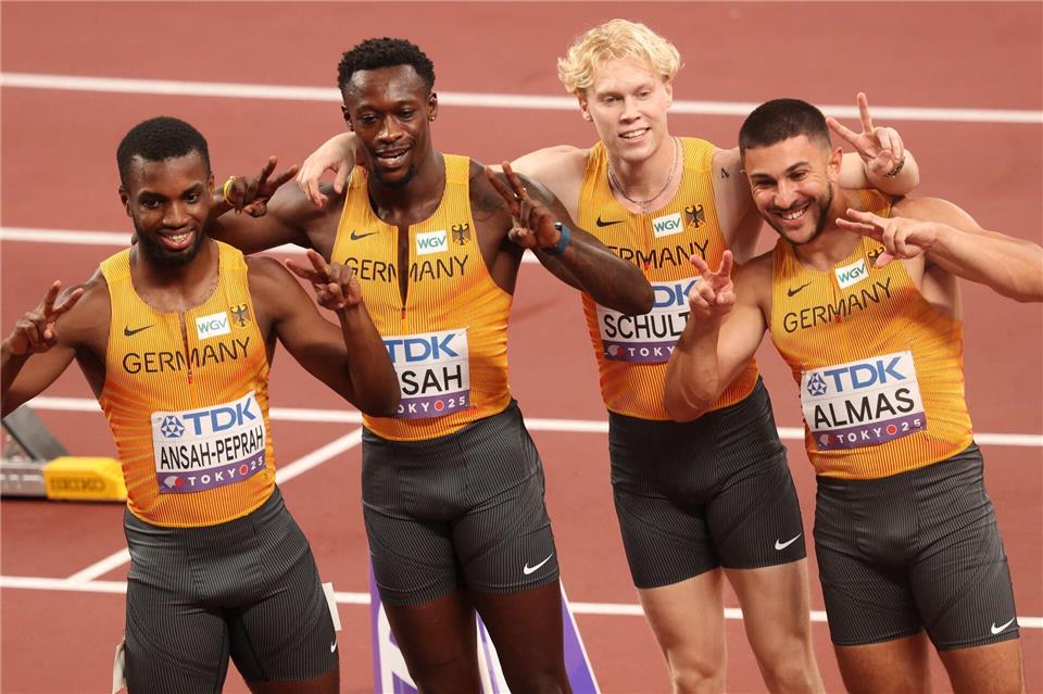 Steht im Finale: die deutsche 4x-100-Meter-Staffel mit Deniz Almas, Marvin Schulte, Owen Ansah und Lucas Ansah-Peprah (v. r.).Oliver Weiken/dpa