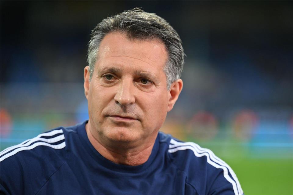 Steht in Münster vor einer neuen Herausforderung: Alois Schwartz. (Archivbild) Swen Pförtner/dpa