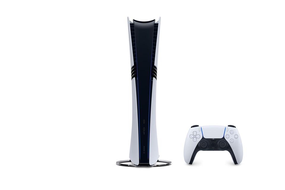 Steht senkrecht: Der dafür nötige Standfuß gehört aber nicht zum Lieferumfang der PS Pro, sondern muss für 30 Euro gekauft werden.Sony Interactive Entertainment/dpa-tmn