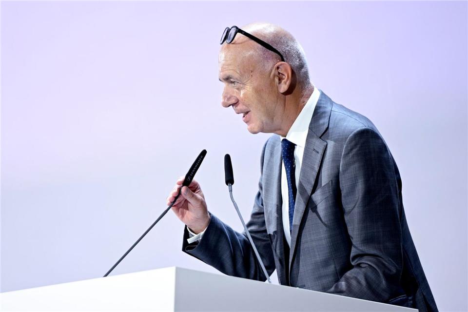 Steht vor seiner zweiten Amtszeit als DFB-Präsident: Bernd Neuendorf (Archivfoto) Britta Pedersen/dpa