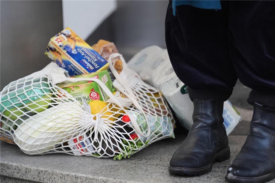 Steigende Preise, zum Beispiel für Lebensmittel, machen vielen Menschen Sorge. (Symbolbild)Marcus Brandt/dpa