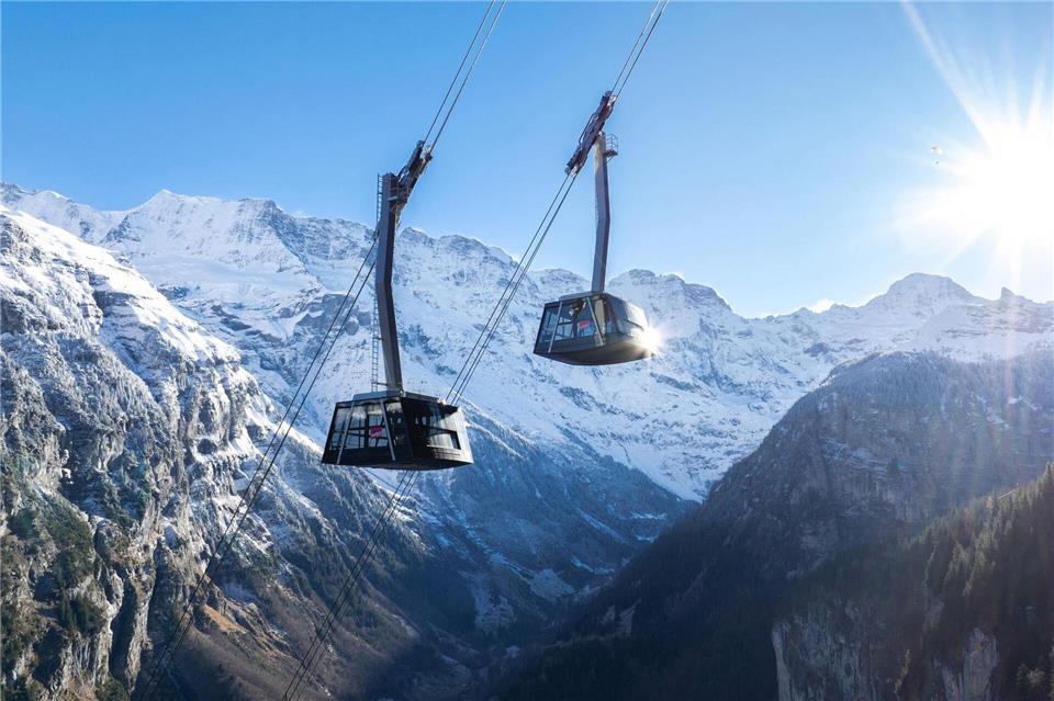 Steiler ist es nirgendwo: Der Abschnitt der Schilthornbahn zwischen Stechelberg und Mürren geht fast schon als Fahrstuhl durch.Schilthornbahn AG/dpa-tmn