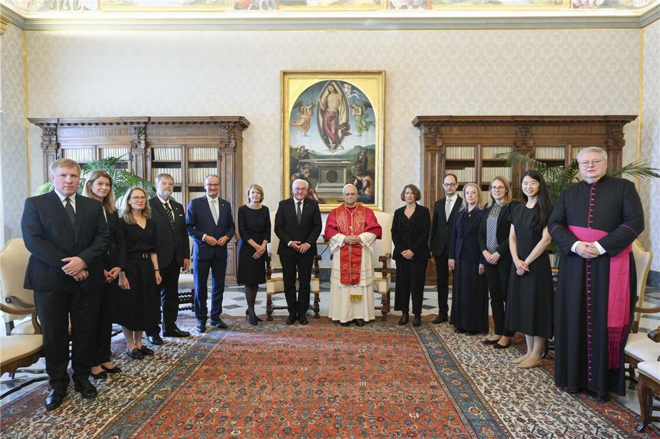 Steinmeier reiste mit seiner Ehefrau zum Pontifex. Vatican Media/IPA via ZUMA Press/dpa
