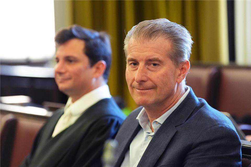 Ex-Mann macht Christina Block im Prozess viele Vorwürfe Stephan Hensel, der Ex-Mann von Christina Block, schildert als Zeuge vor dem Landgericht Hamburg Details der Kindesentführung in der Silvesternacht 2023/24.Marcus Brandt/dpa Pool/dpa