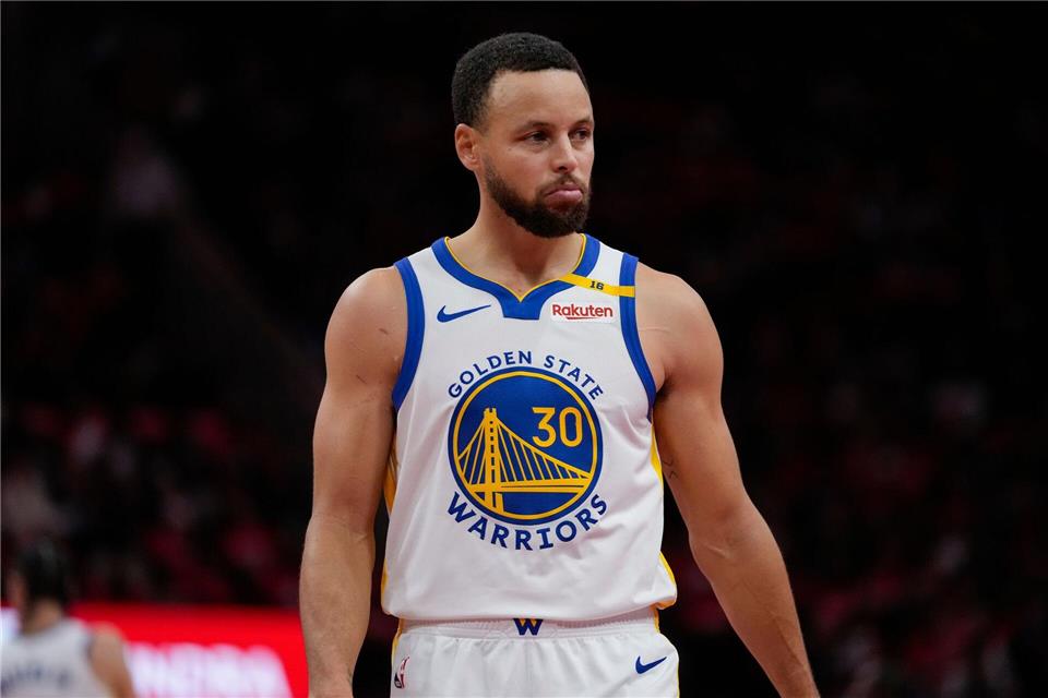 Stephen Curry ist mit den Warriors aus dem NBA-Cup ausgeschieden.Ashley Landis/AP/dpa