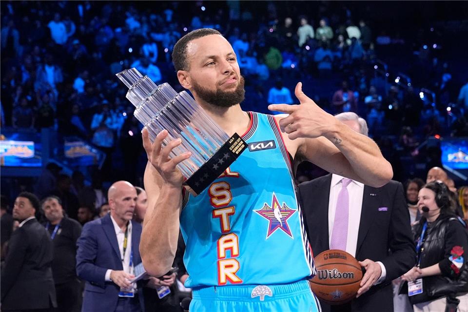 Stephen Curry wurde zum MVP des All-Star-Games gekürt.Godofredo A. Vásquez/AP/dpa