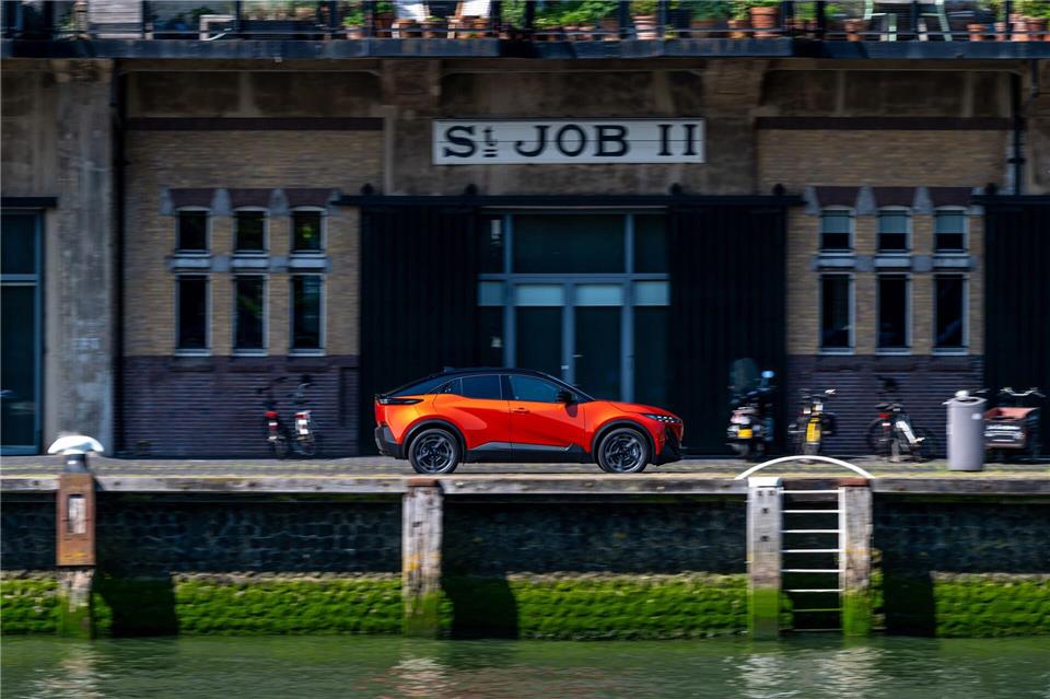 Stilvolles Stillleben: Doch auch das Fahren machte dem Tester richtig Spaß, da der Uncharted agil ausgelegt ist.Andre Tillmann/Subaru/dpa-tmn