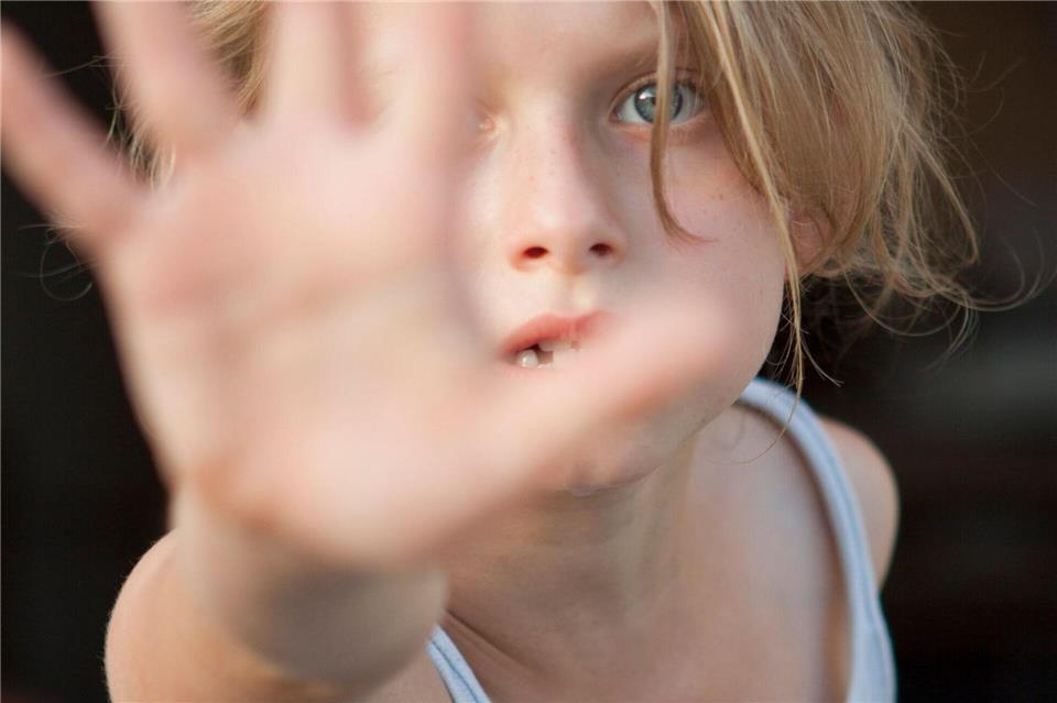 Stop! Meine Meinung zählt auch: Für Kinder ist es wichtig, dass Eltern sie in Entscheidungen miteinbeziehen. Silvia Marks/dpa-tmn