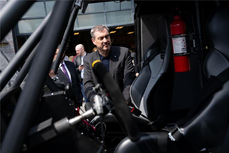 Studierende in den USA arbeiten eng mit der Automobilindustrie zusammen - sie lösen in Konzeptfahrzeugen Aufgaben, die zwar nicht direkt serienreif sind, aber liefern wichtige Erkenntnisse für die Autos der Zukunft.  Sven Hoppe/dpa