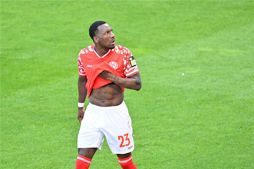 Stürmer Sheraldo Becker bleibt dem 1. FSV Mainz 05 erhalten. (Archivbild)Torsten Silz/dpa