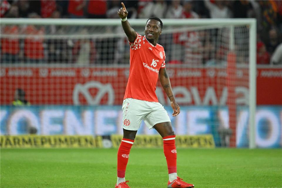 Stürmer Sheraldo Becker traf beim Testspiel gegen Udinese Calcio doppelt. (Archivbild)Torsten Silz/dpa