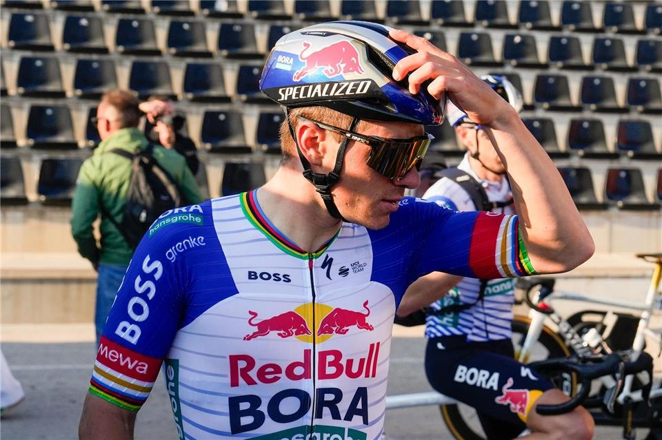 Stürzte am letzten Kreisverkehr: Remco Evenepoel.Nicolás Carvalho Ochoa/dpa