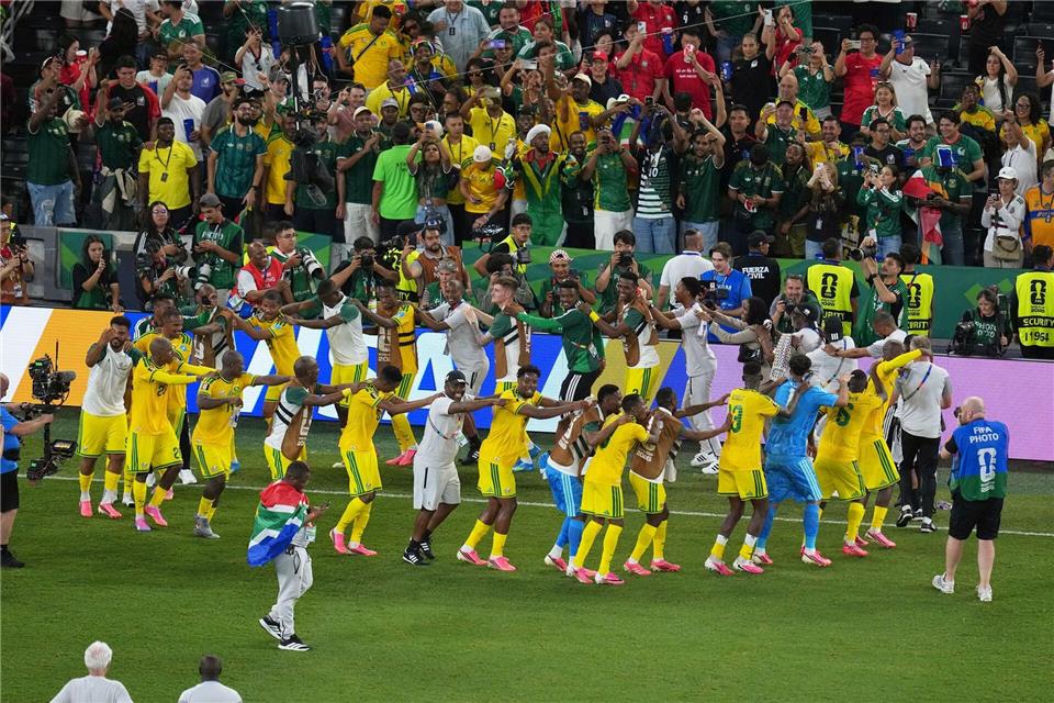 Südafrika steht erstmals in der K.-o.-Phase einer Fußball-WM.Dolores Ochoa/AP/dpa