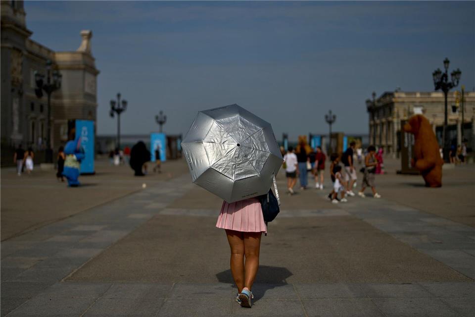 Südwesteuropa erlebte im August 2025 die dritte große Hitzewelle des Sommers. (Archivbild)Manu Fernandez/AP/dpa