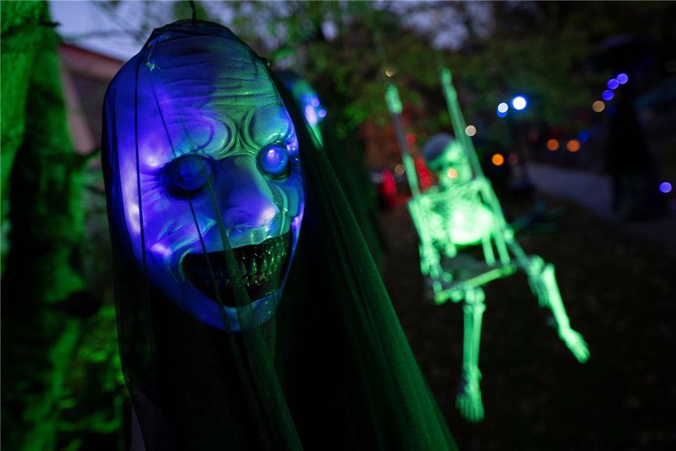 Süßes, Saures und Schabernack – doch nicht jeder Halloween-Scherz ist harmlos. (Symbolfoto)Boris Roessler/dpa