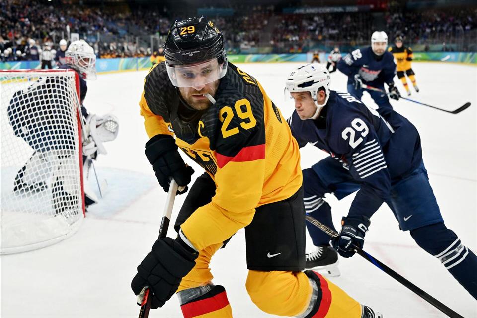 Superstar Leon Draisaitl sammelte drei Scorerpunkte gegen Frankreich.Peter Kneffel/dpa