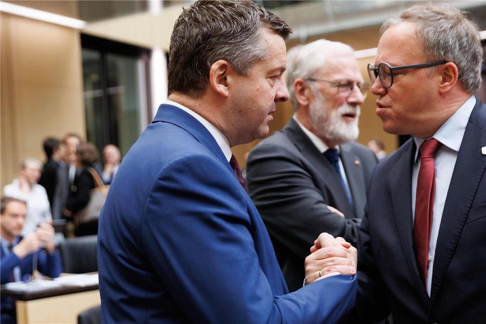 Sven Schule und Mario Voigt (beide CDU) haben zusammen einen Gastbeitrag veröffentlicht. (Archivbild)Carsten Koall/dpa