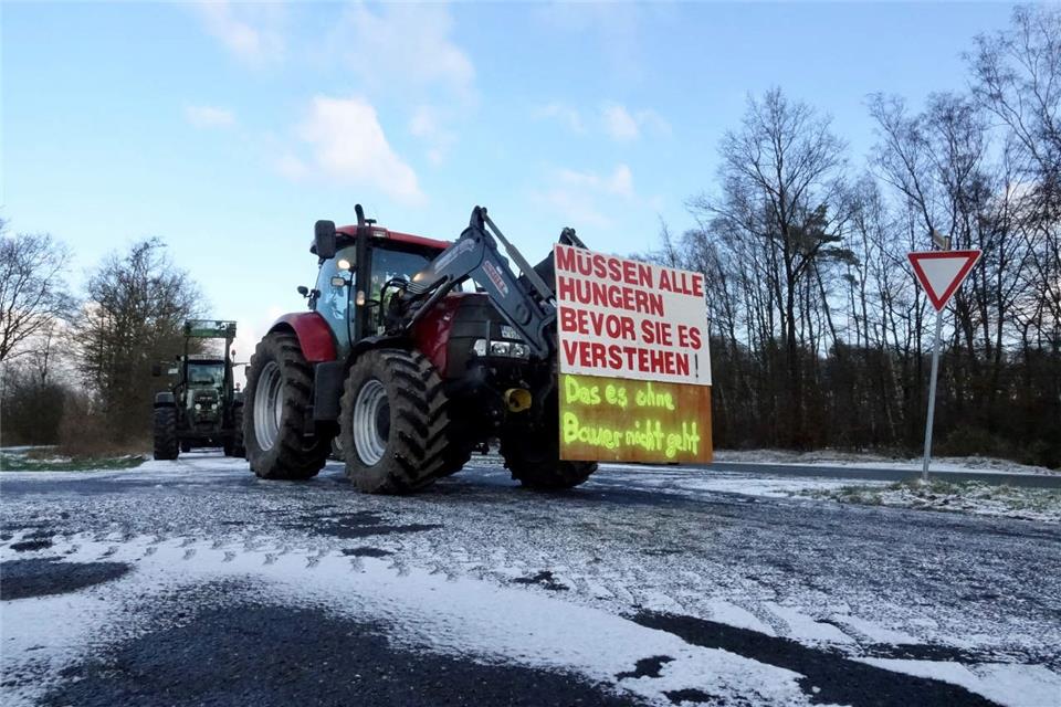 Symbolbild: Wie bei den letzten Protesten sind nun Landwirte aus Raesfeld mit ihren Treckern im Ruhrgebiet unterwegs. 