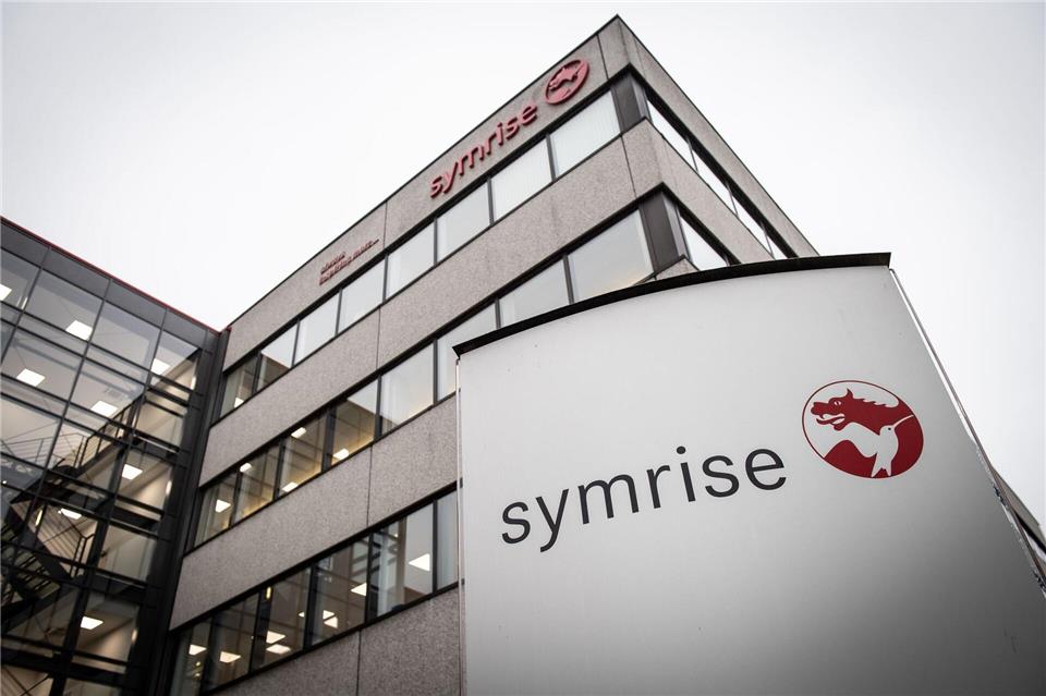 Symrise bekommt die steigenden Zölle zu spüren. (Archivbild)Swen Pförtner/dpa