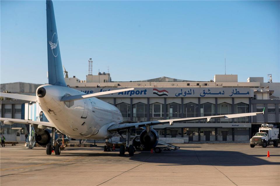 Syrien treibt seit dem politischen Umbruch eine Wiederaufnahme des Flugverkehrs voran. (Archivbild)Omar Sanadiki/AP/dpa