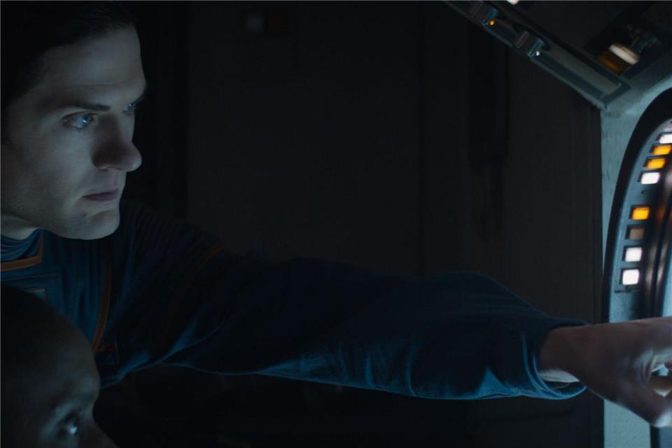 Syril Karn (Kyle Soller) ist besessen von Ordnung und dem Streben nach Anerkennung. Das hat in der zweiten und finalen Staffel von „Andor“ dramatische Konsequenzen.--/Disney/dpa