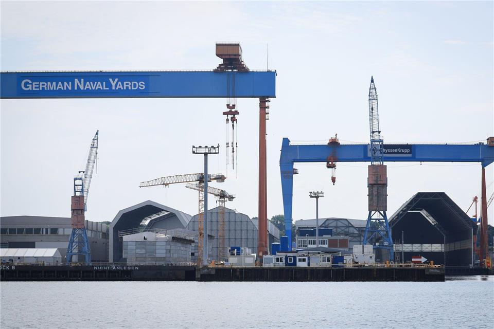 TKMS hat Interesse an der Kieler Nachbarwerft German Nval Yards. (Archivbild)Christian Charisius/dpa