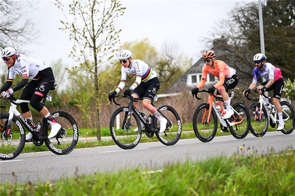 Tadej Pogačar hatte das Rennen 2023 und 2025 gewonnen.Elias Rom/Belga/dpa