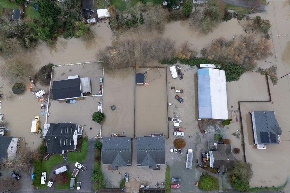 Tagelange Regenfälle hatten heftige Überschwemmungen im Bundesstaat Washington an der US-Westküste ausgelöst.Stephen Brashear/AP/dpa