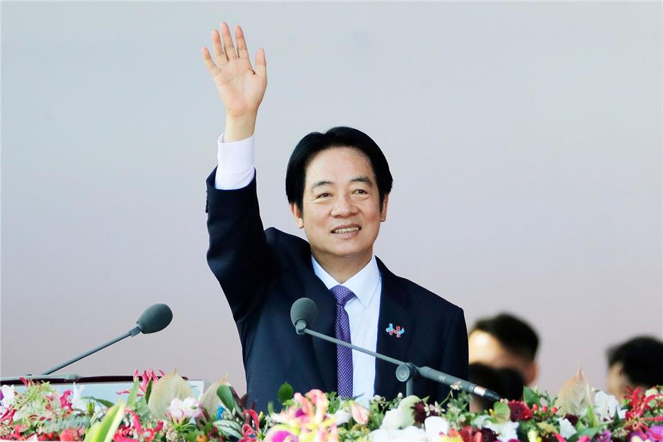 Taiwans Präsident kündigte in einem Gastbeitrag höhere Verteidigungsausgaben an. (Archivbild) Chiang Ying-ying/AP/dpa