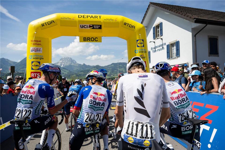 Taktikbesprechung bei Red Bull?Jean-Christophe Bott/KEYSTONE/dpa