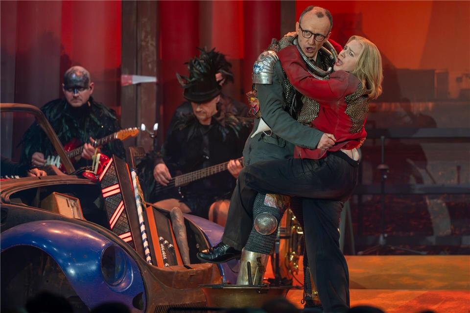 Tanzen und Politik haben eines gemeinsam: Es reicht nicht, wenn zwei eine Idee haben, sich aber nicht gut aufeinander einlassen. Peter Kneffel/dpa