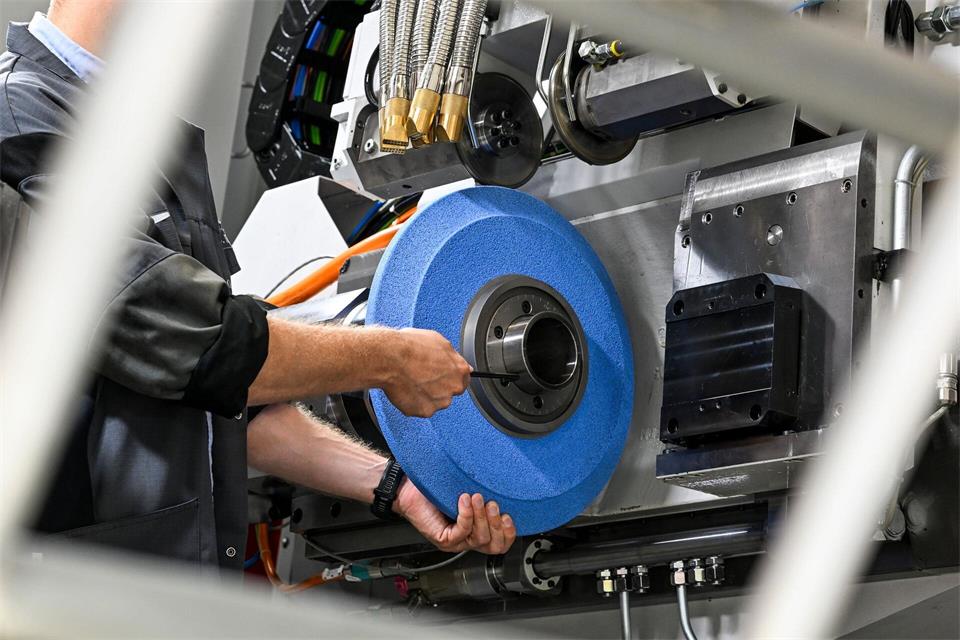 Tarifrunde für die Metall- und Elektroindustrie: Erste Verhandlungsrunde Anfang Oktober. (Symbolbild)Jens Kalaene/dpa