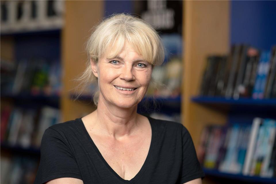 „Taunuskrimi“-Autorin Nele Neuhaus freut sich, dass erstmals ein Buch von ihr als Miniserie verfilmt wird. (Archivbild)Sebastian Gollnow/dpa