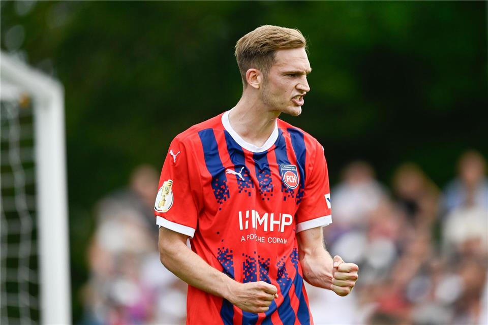 Tauscht das FCH-Trikot für eine Saison: Breunig geht nach Magdeburg.Silas Stein/dpa