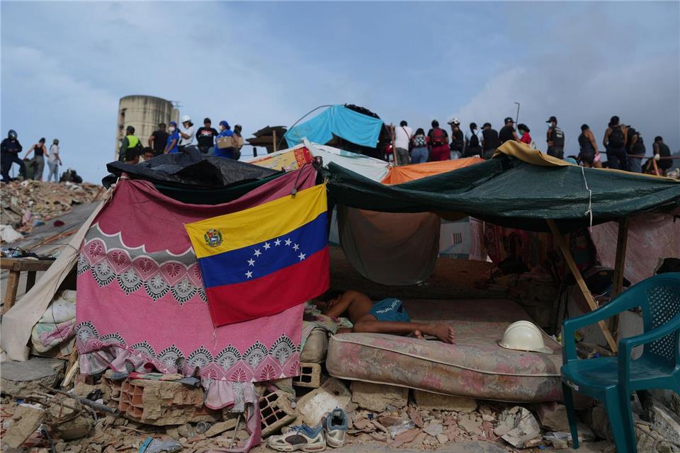Tausende haben ihr Zuhause verloren. Ariana Cubillos/AP/dpa