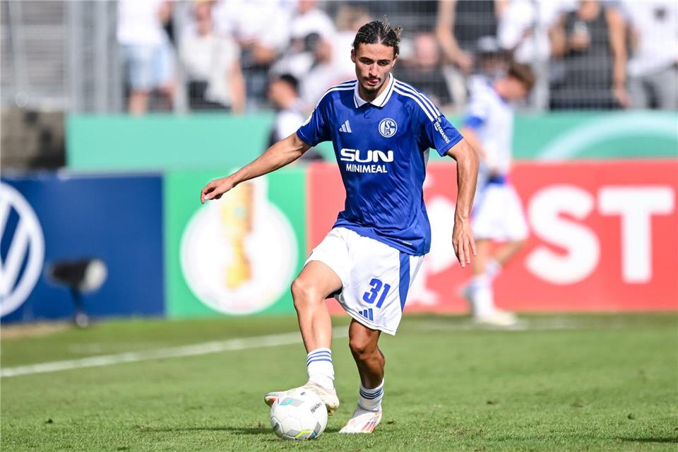 Taylan Bulut verlässt den FC Schalke 04 Richtung Besiktas Istanbul.Harry Langer/dpa