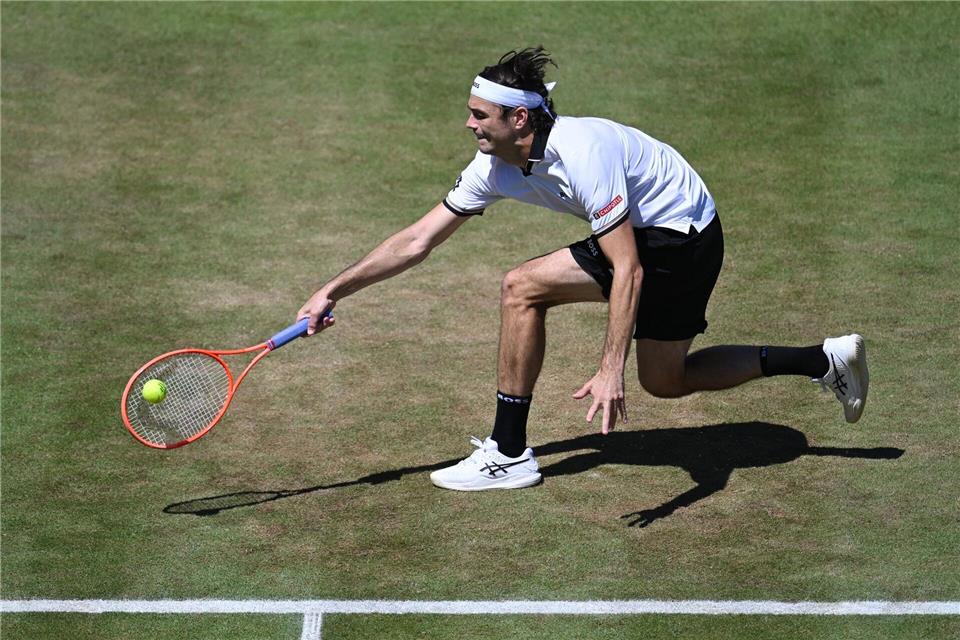 Taylor Fritz kämpft in Stuttgart um den Titel.Marijan Murat/dpa