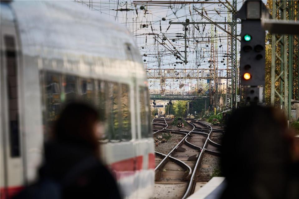 Technische Probleme am Dortmunder Hauptbahnhof: Es kommt zu Verspätungen. (Symbolbild)Bernd Thissen/dpa