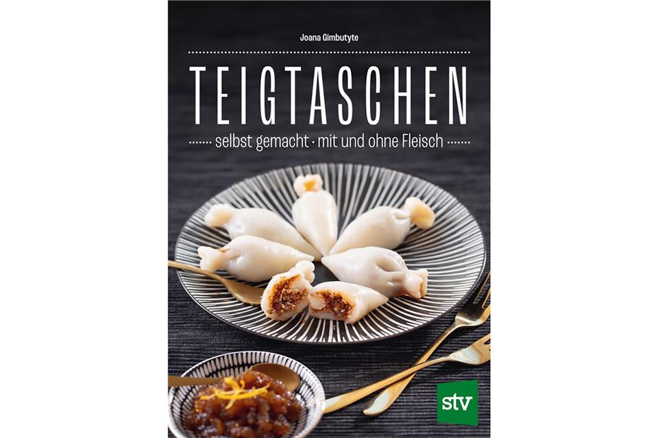 Kulinarische Kunstwerke: Eine ganze Welt in Teigtaschen „Teigtaschen, selbst gemacht“, Joana Gimbutyte, Leopold Stocker Verlag, 144 Seiten, 25 Euro, ISBN 978-3-7020-2243-3.Anna Höller/Lichtecht Fotografie/Stocker Verlag/dpa-tmn